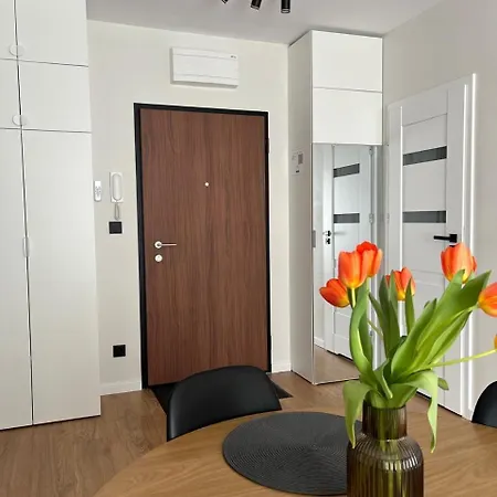 Metro Art Scandic 아파트 바르샤바