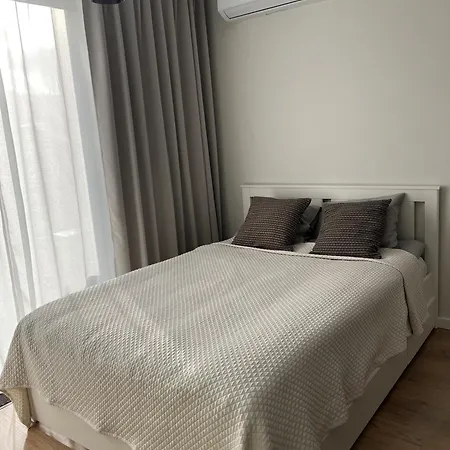 Metro Art Scandic Apartamento