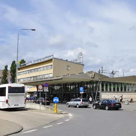 Metro Art Scandi * Varsó